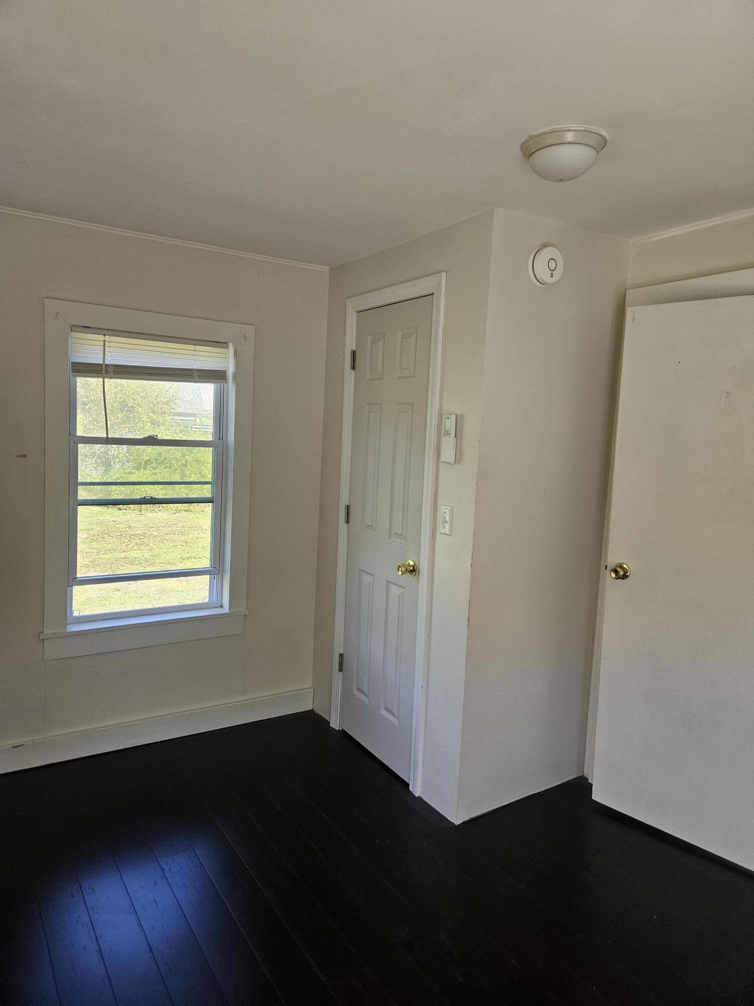 397 Portland Street Yarmouth, ME 04096 - Photo 16 of 28 20250927_130555