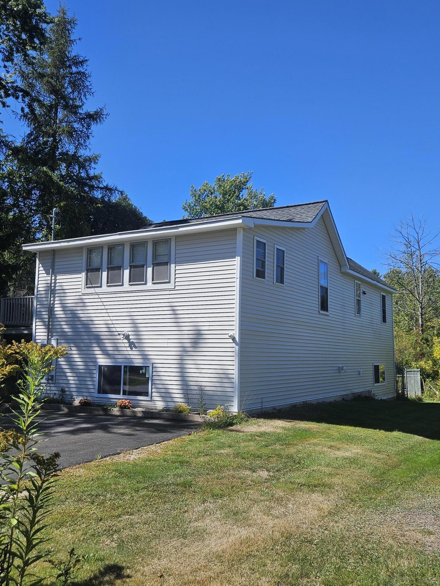 397 Portland Street Yarmouth, ME 04096 - Photo 2 of 28 20250920_125152