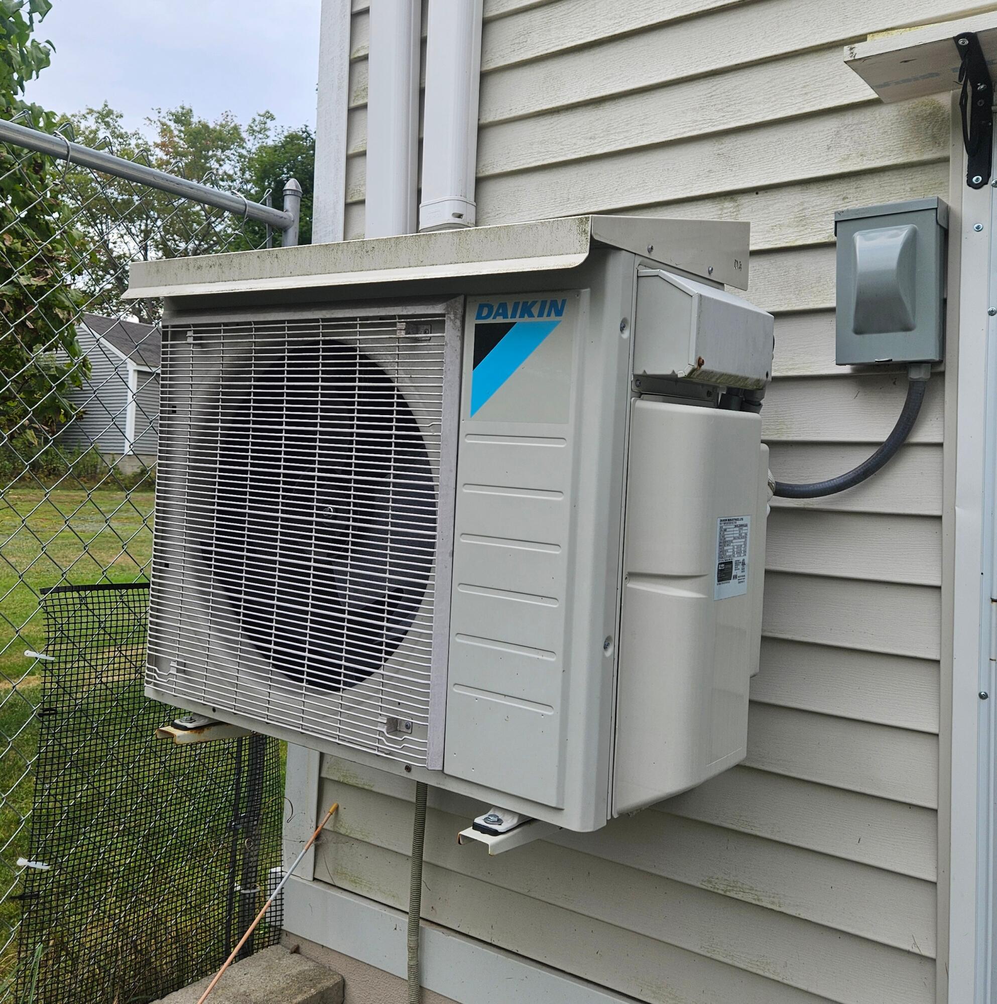 397 Portland Street Yarmouth, ME 04096 - Photo 23 of 28 20250913_165602~2