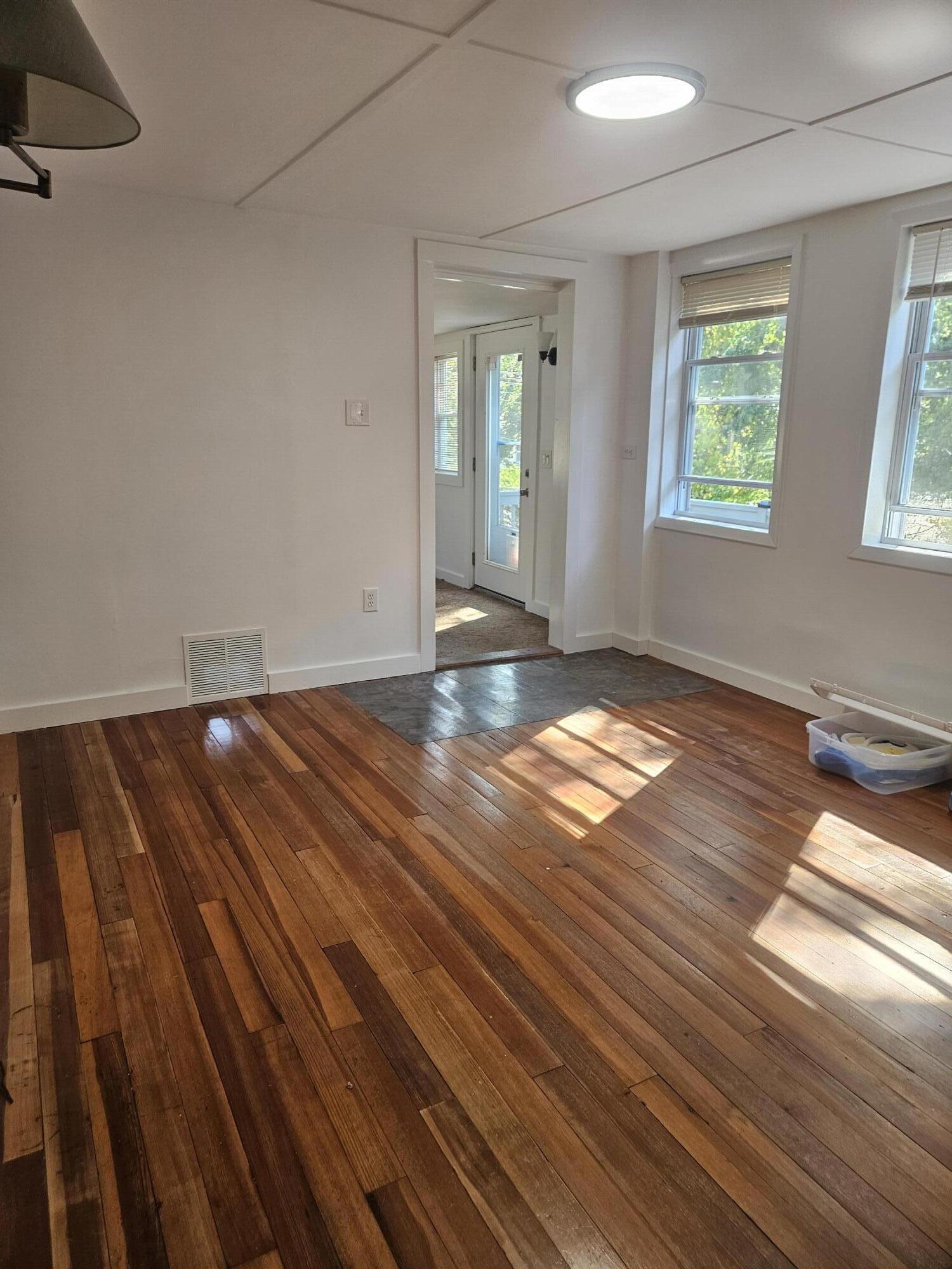 397 Portland Street Yarmouth, ME 04096 - Photo 8 of 28 20250927_131255