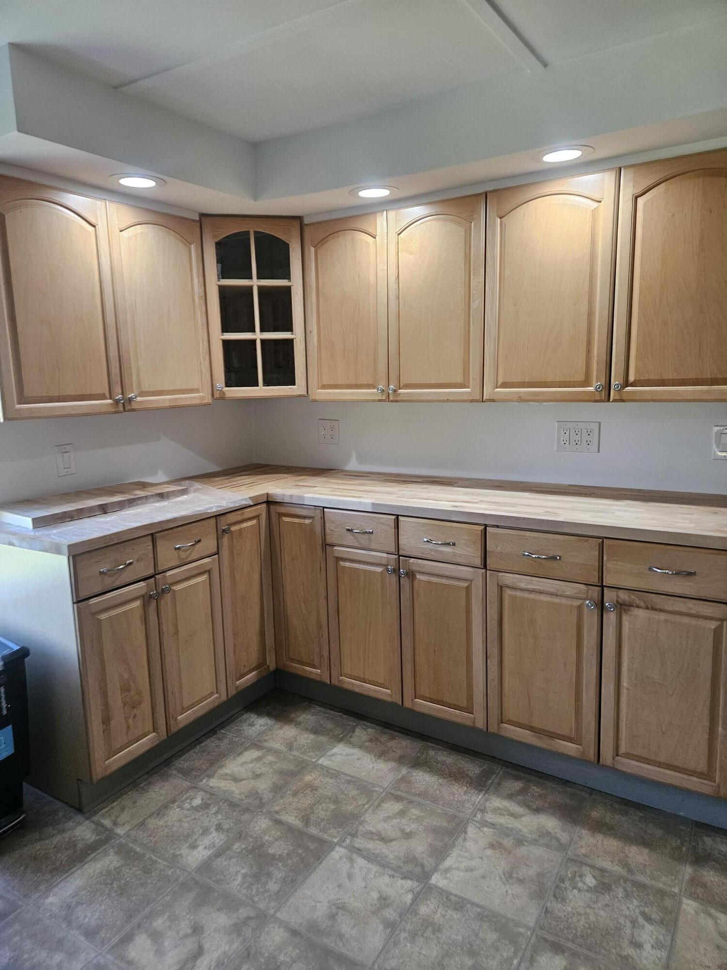 397 Portland Street Yarmouth, ME 04096 - Photo 10 of 28 20250927_130525