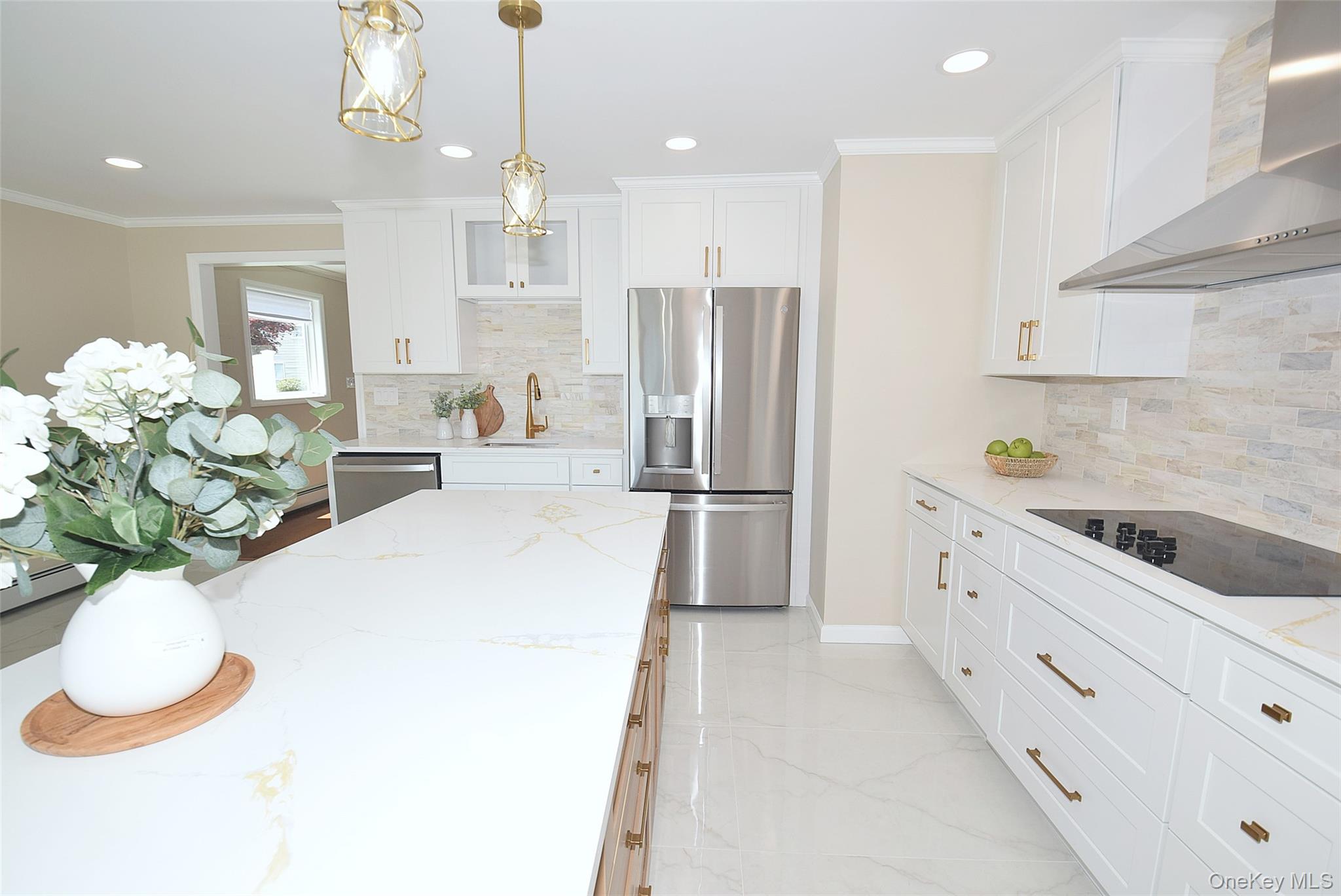 4195 Florence Road Bethpage, NY 11714 - Photo 10 of 23
