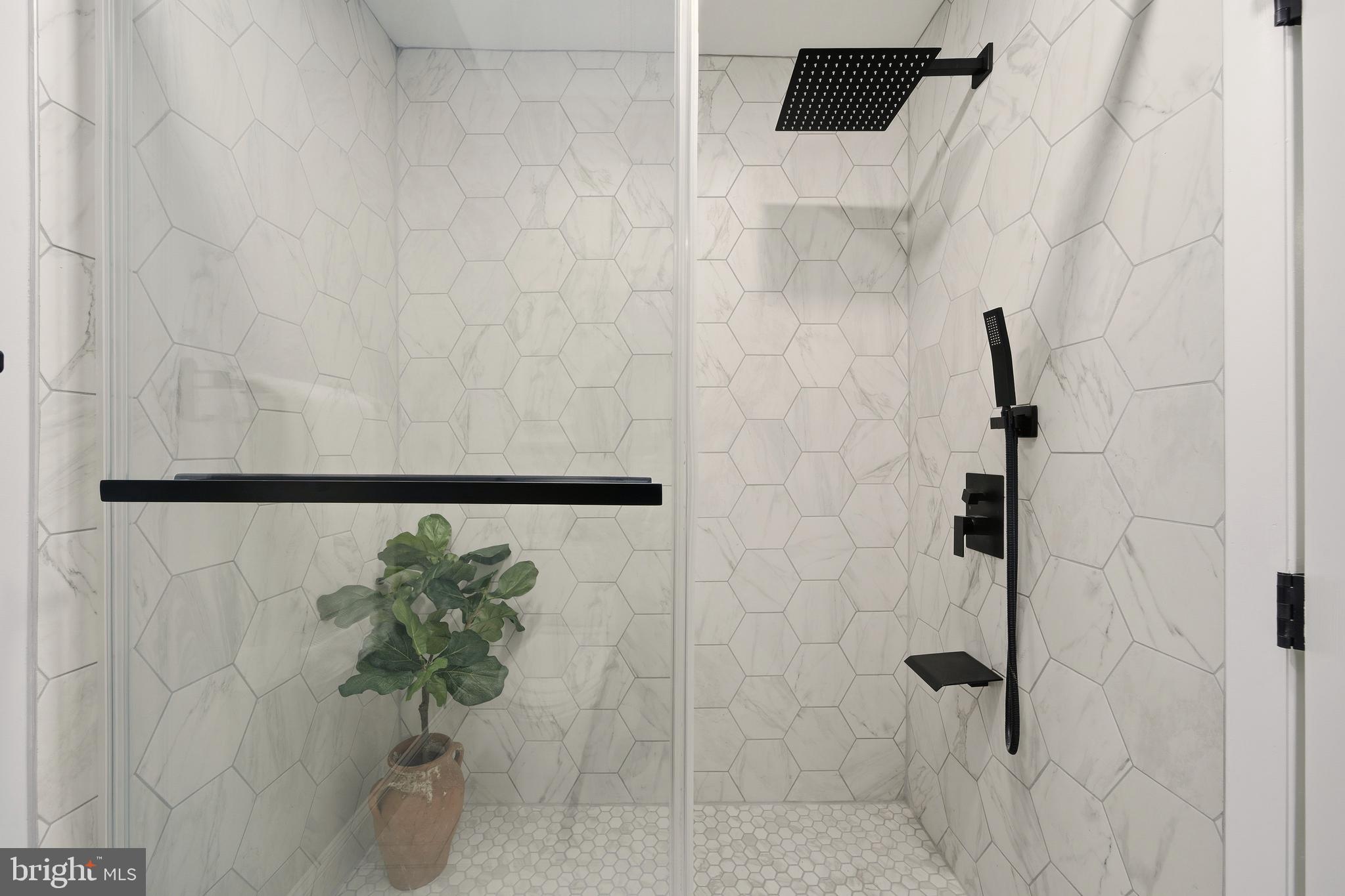 171 Juniper Road Havertown, PA 19083 - Photo 13 of 31 a bathroom with a shower