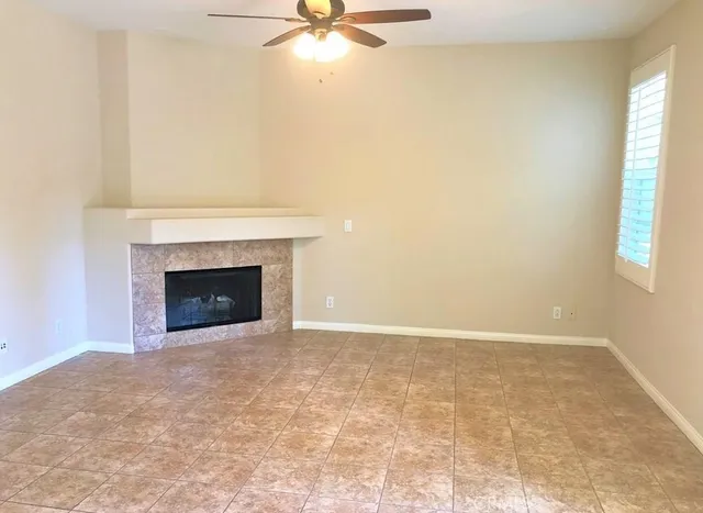 $4,200 | 243 Dewdrop, Irvine, CA 92603