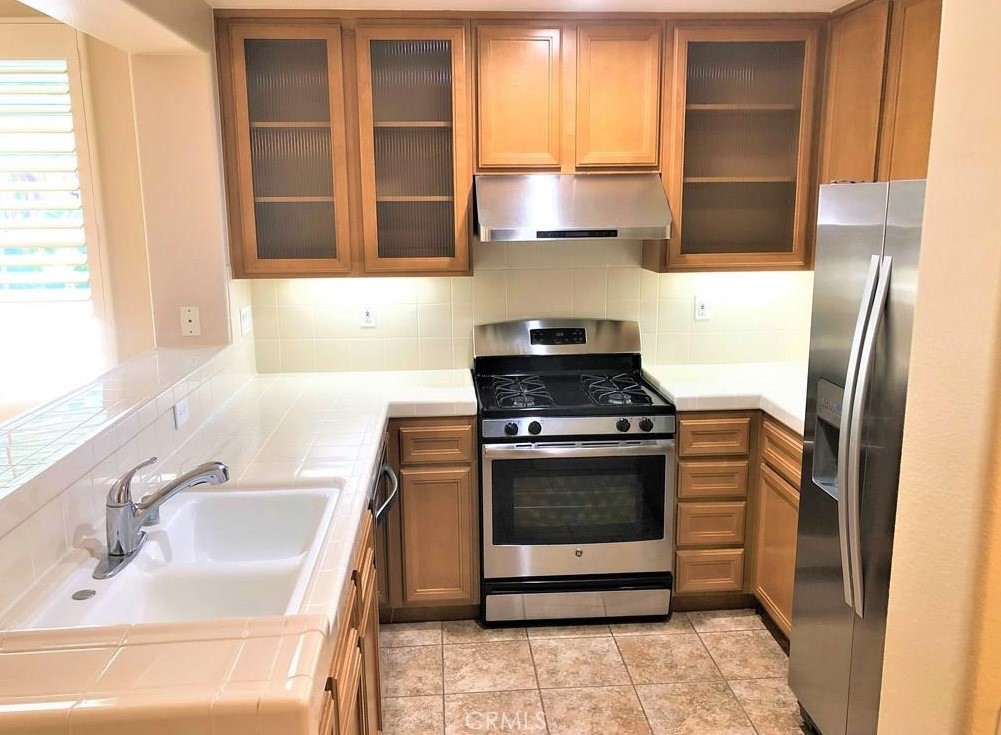 243 Dewdrop Irvine, CA 92603 - Photo 6 of 15