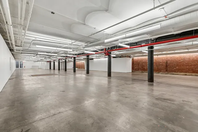 $3,900,000 | 391 West Broadway, Unit COMMERCIAL | SoHo