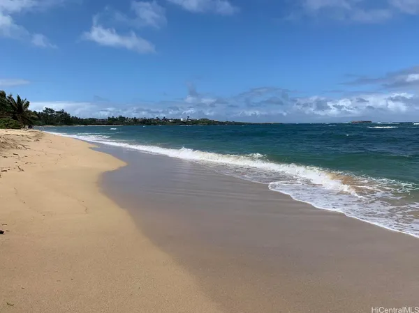 $2,395,000 | 55-371 Kamehameha Highway, Laie, HI 96762
