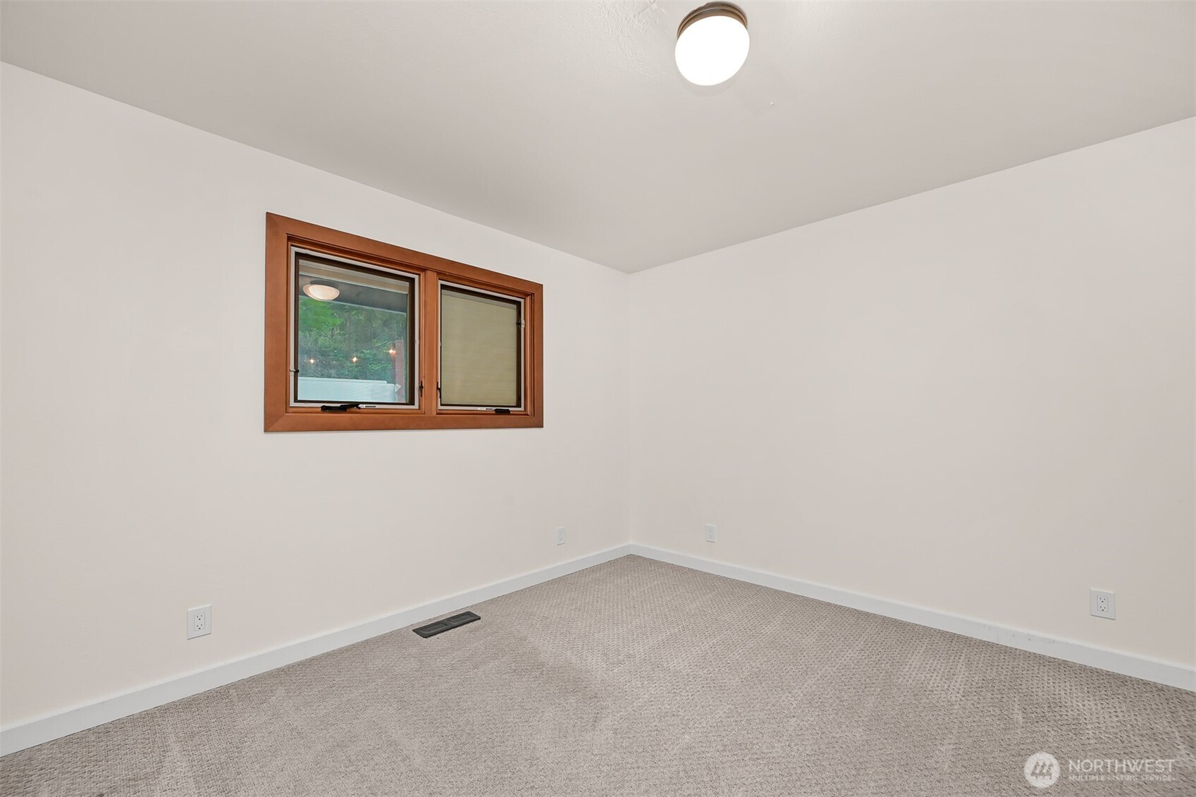 601 Willow Road Bellingham, WA 98225 - Photo 18 of 40