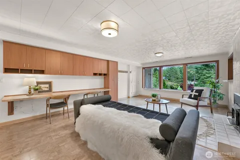 $1,075,000 | 601 Willow Road, Bellingham, WA 98225