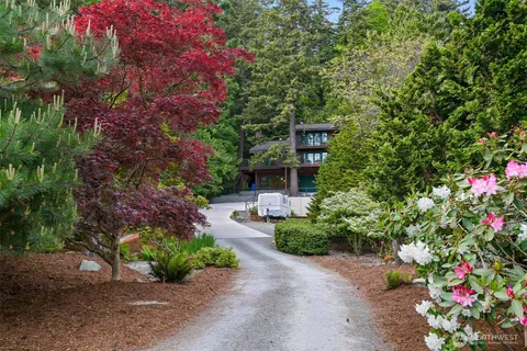 $1,075,000 | 601 Willow Road, Bellingham, WA 98225