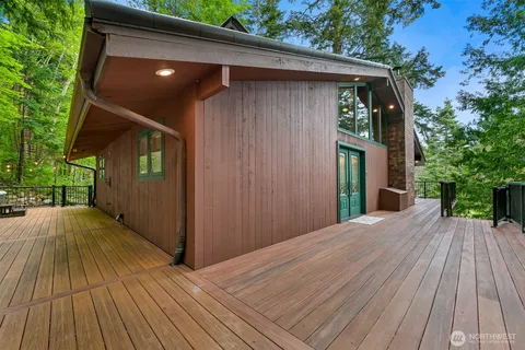 $1,075,000 | 601 Willow Road, Bellingham, WA 98225