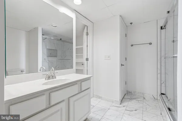 $3,500 | 1276 North Wayne Street, Unit 319, Arlington, VA 22201