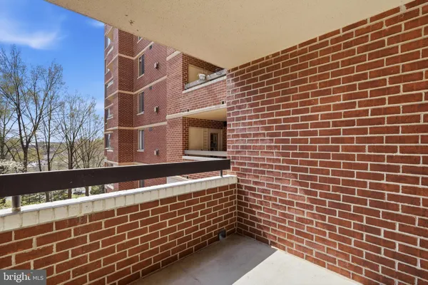 $3,500 | 1276 North Wayne Street, Unit 319, Arlington, VA 22201