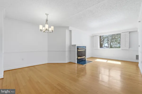 $3,500 | 1276 North Wayne Street, Unit 319, Arlington, VA 22201
