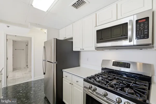 $3,500 | 1276 North Wayne Street, Unit 319, Arlington, VA 22201