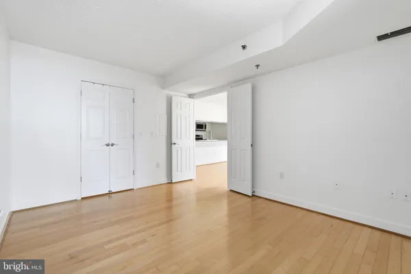 $3,500 | 1276 North Wayne Street, Unit 319, Arlington, VA 22201