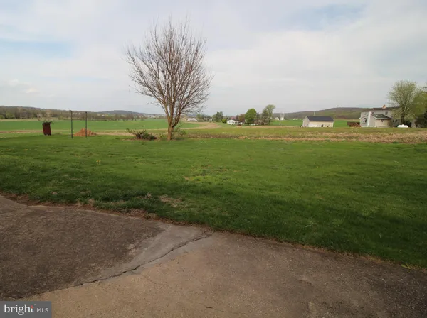 $1,850 | 293 Twin County Road, Morgantown, PA 19543