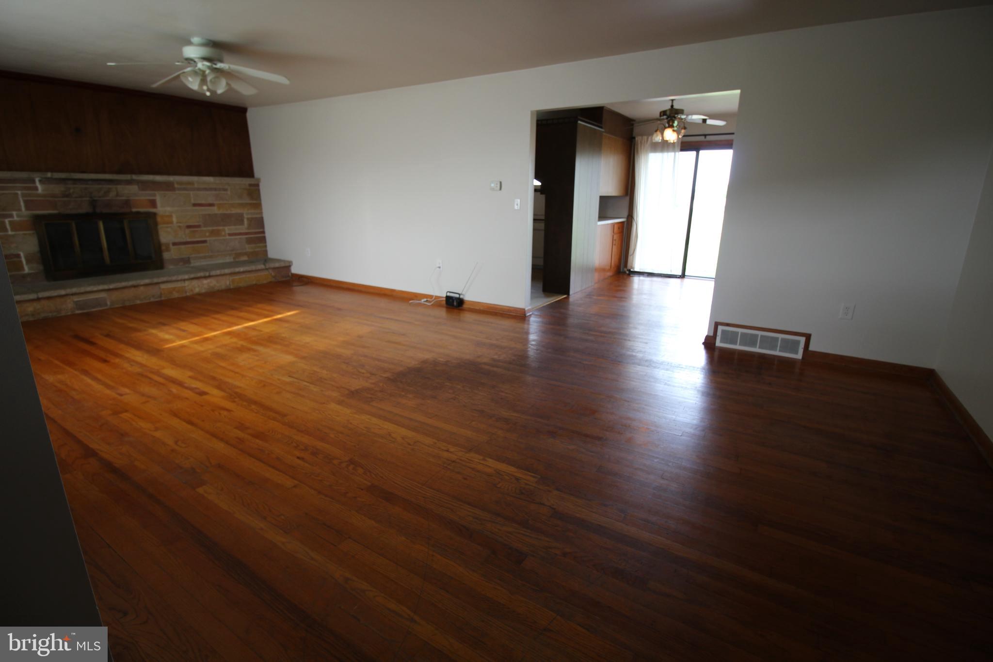 293 Twin County Road Morgantown, PA 19543 - Photo 3 of 12