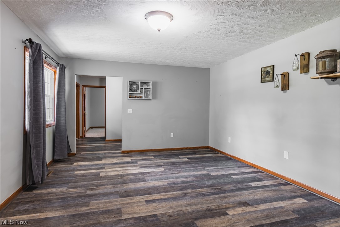 551 Federal Road Little Hocking, OH 45742 - Photo 4 of 33