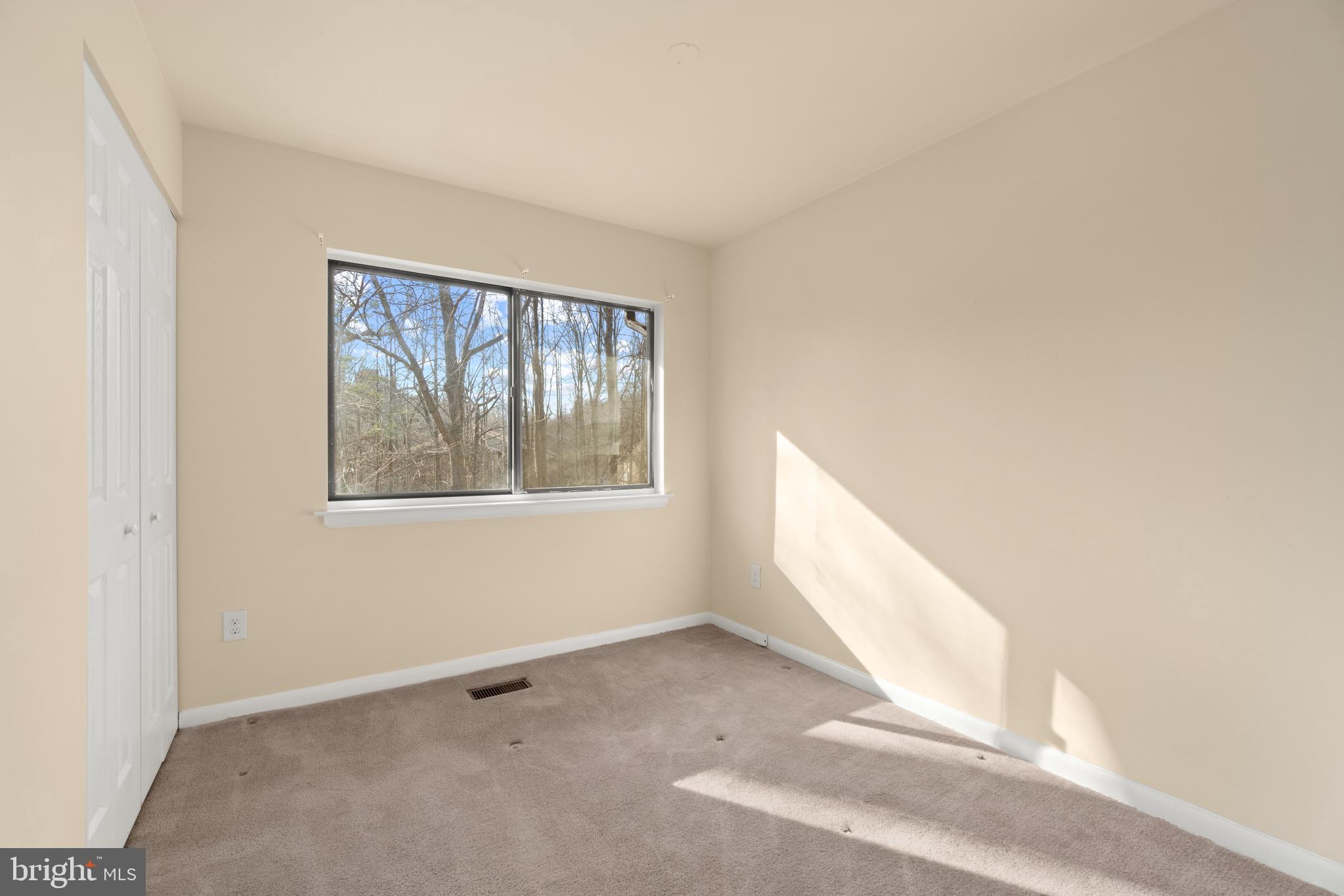 11924 Barrel Cooper Court Reston, VA 20191 - Photo 21 of 27 Bedroom #3