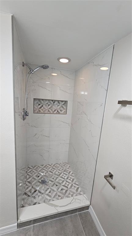 11720 Raintree Village Boulevard, Unit A Temple Terrace, FL 33617 - Photo 8 of 33