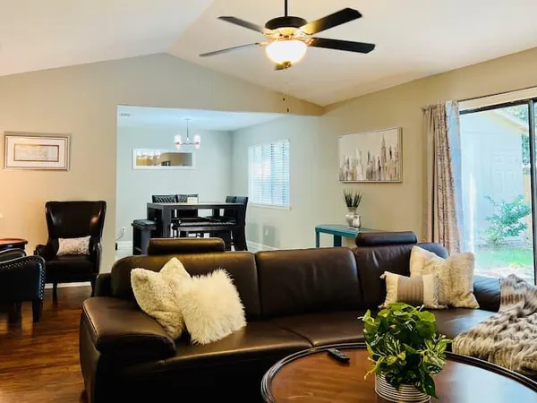 $3,000 | 289 Honeysuckle Way, Niceville, FL 32578