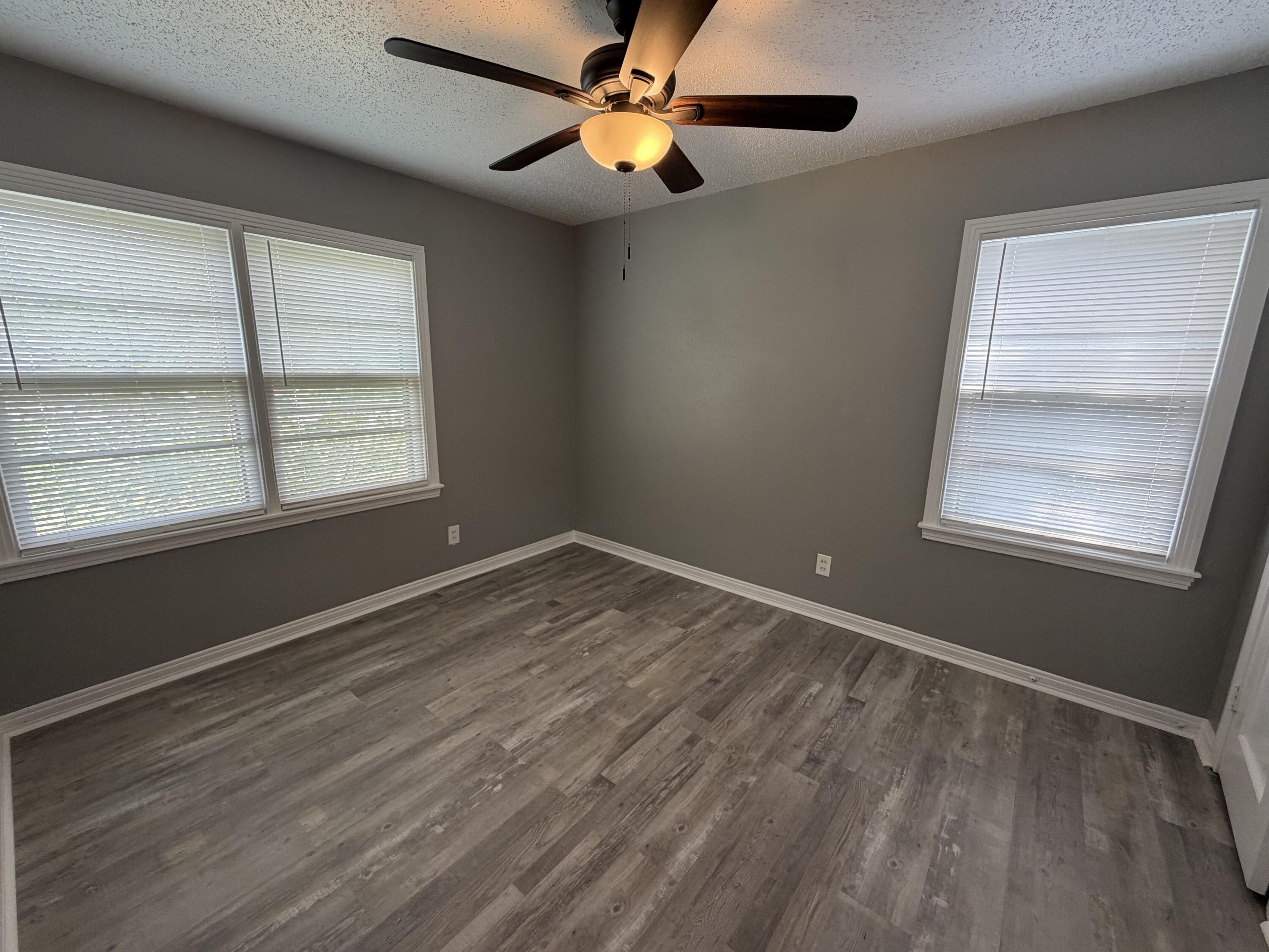 3511 33rd Street Lubbock, TX 79410 - Photo 8 of 14 IMG_4896