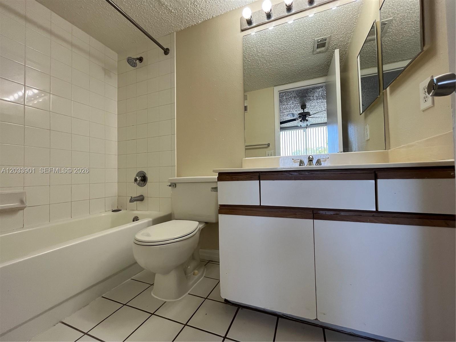 4015 West McNab Road, Unit D212 Pompano Beach, FL 33069 - Photo 15 of 20