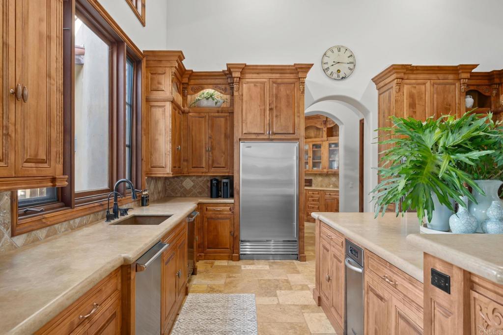 15878 Bella Siena Rancho Santa Fe, CA 92067 - Photo 10 of 24