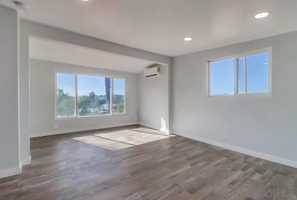 9104 Valencia Street Spring Valley, CA 91977 - Photo 18 of 39 Gallery Image 18