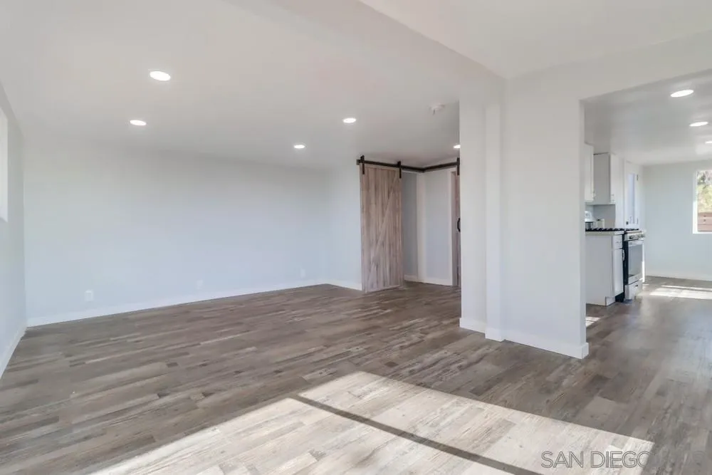 9104 Valencia Street Spring Valley, CA 91977 - Photo 22 of 39 Gallery Image 22