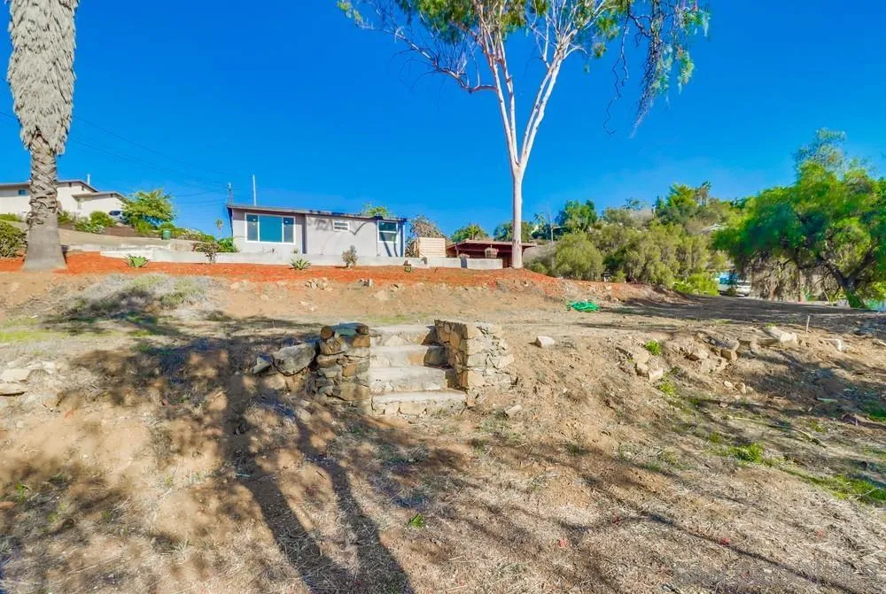 9104 Valencia Street Spring Valley, CA 91977 - Photo 34 of 39 Gallery Image 34