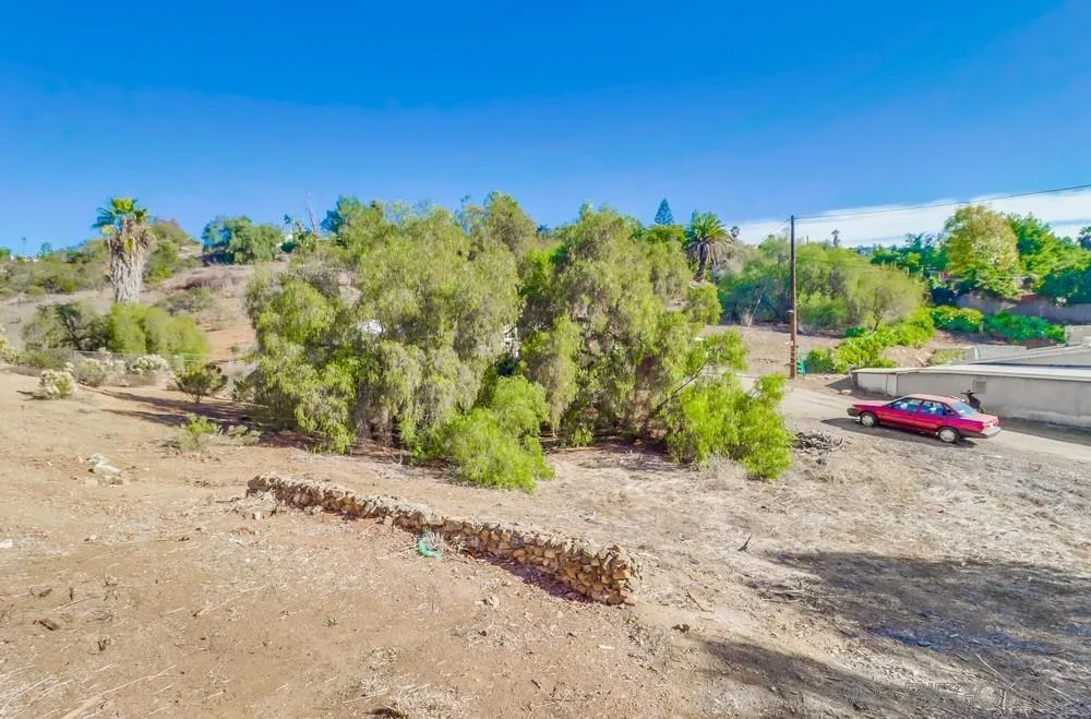 9104 Valencia Street Spring Valley, CA 91977 - Photo 36 of 39 Gallery Image 36