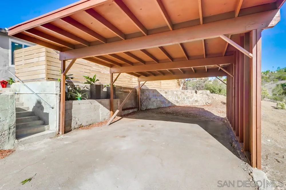 9104 Valencia Street Spring Valley, CA 91977 - Photo 4 of 39 Gallery Image 4