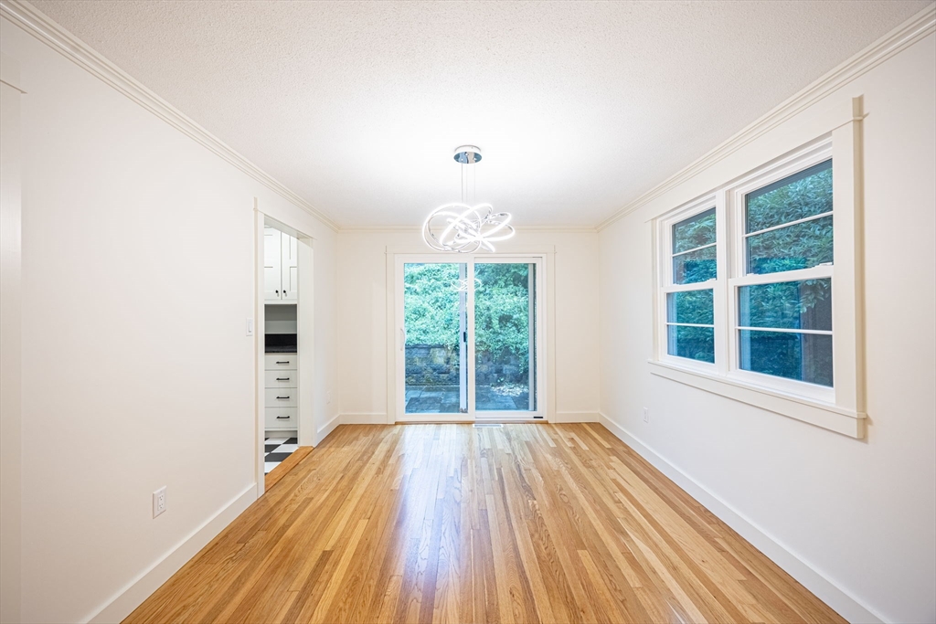 85 Woodland Road Boston, MA 02130 - Photo 7 of 35 Gallery Image 7
