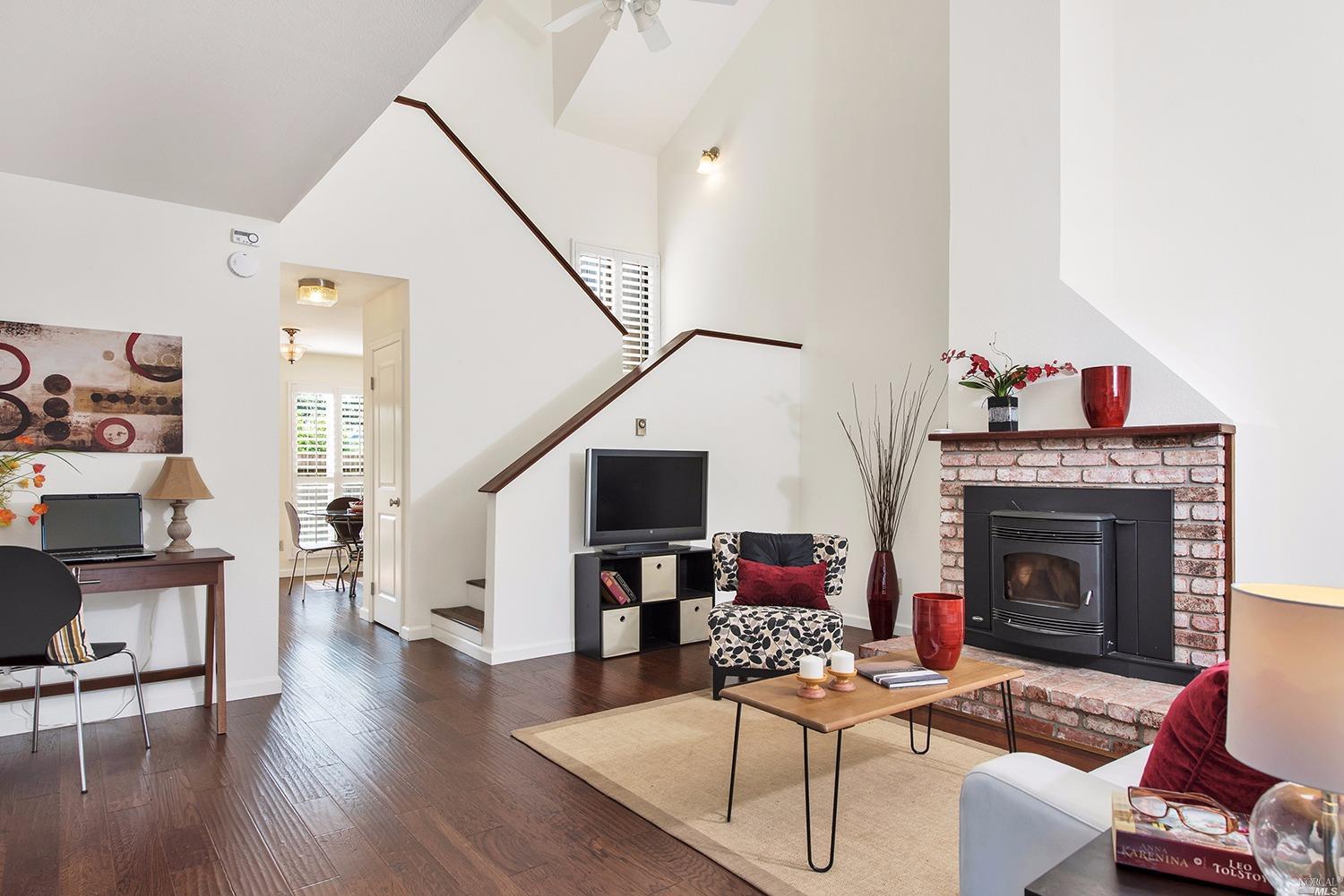459 Winding Wood Road Sebastopol, CA 95472 - Photo 1 of 1 Gallery Image 1