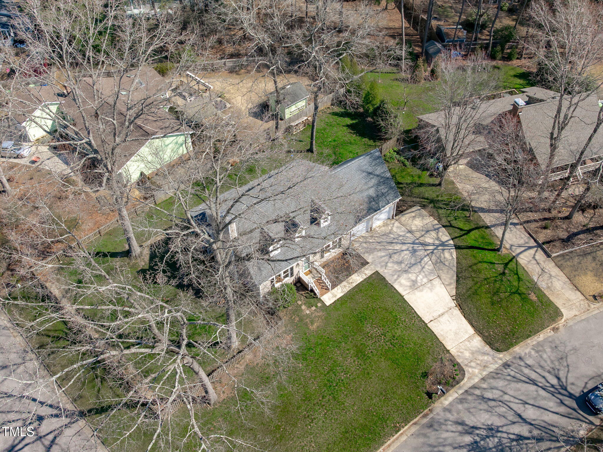 2828 Pidgeon Hill Road Raleigh, NC 27613 - Photo 35 of 38 a view of a yard with plants