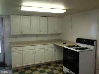 1812 Hanford Road Baltimore, MD 21237 - Photo 10 of 13 Kitchen
