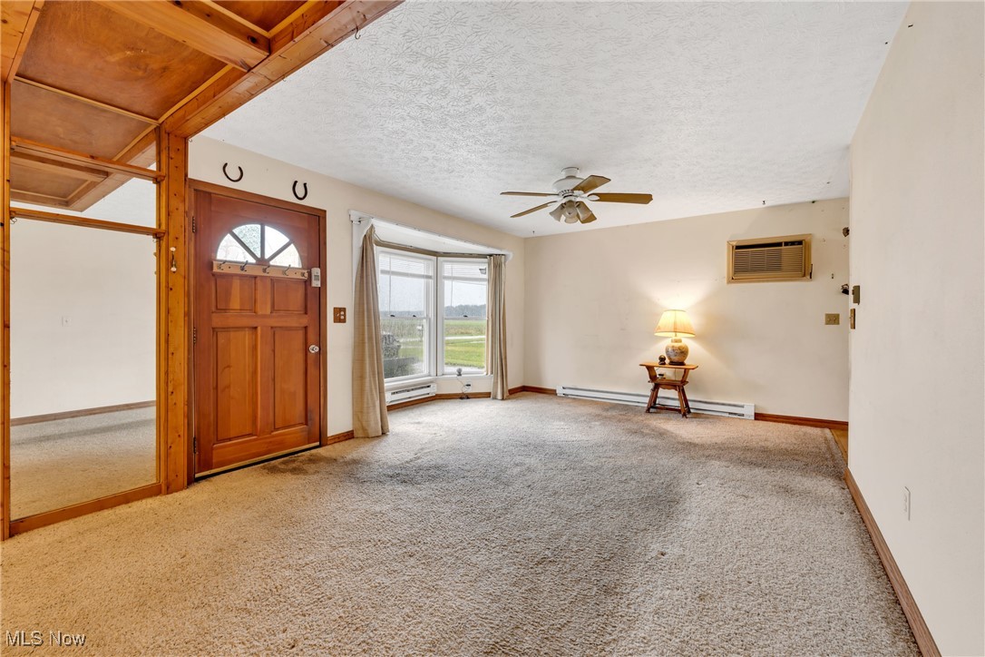 196 Jones Road Wellington, OH 44090 - Photo 6 of 33 Gallery Image 6