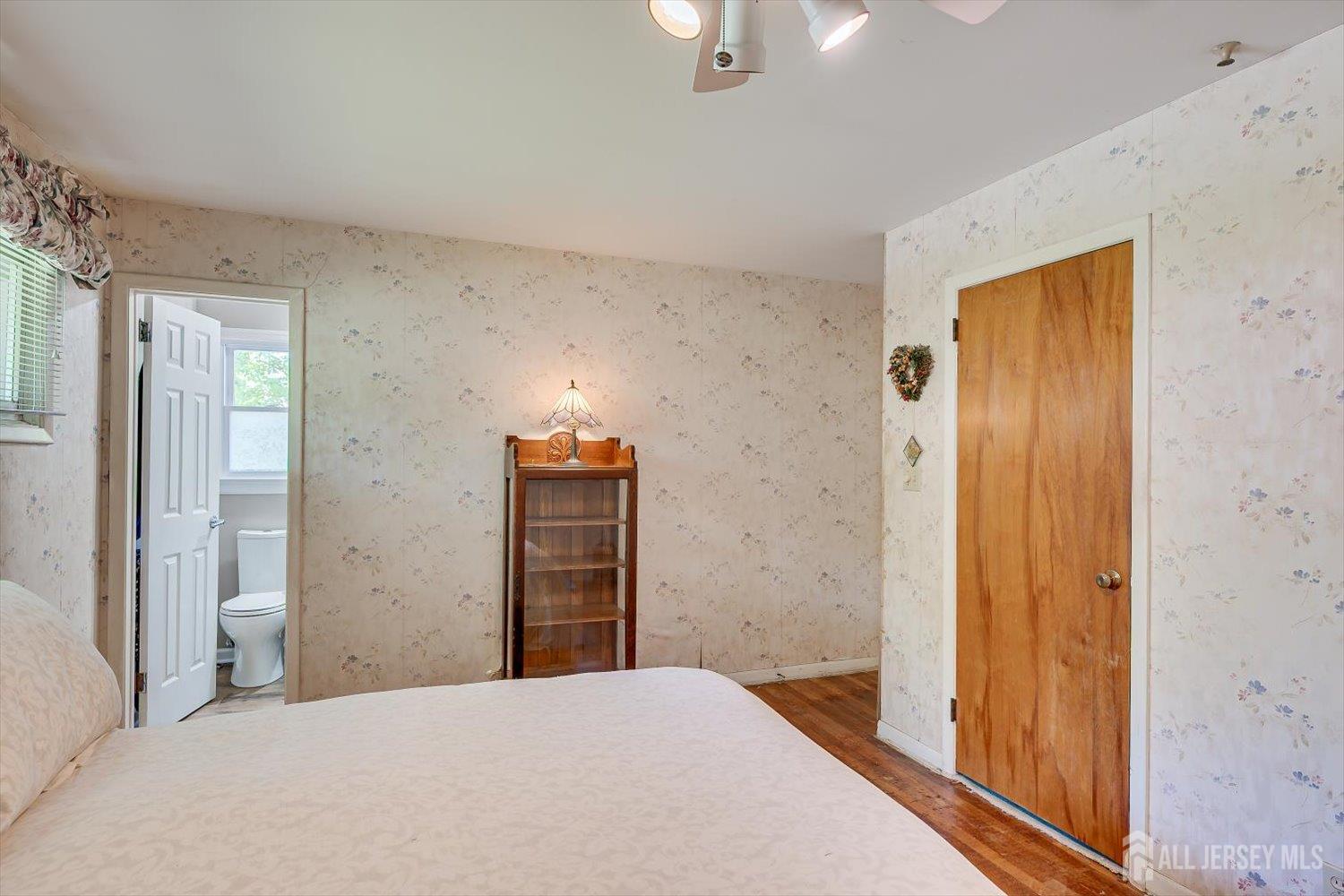 9 Clive Hills Road Edison, NJ 08820 - Photo 26 of 44