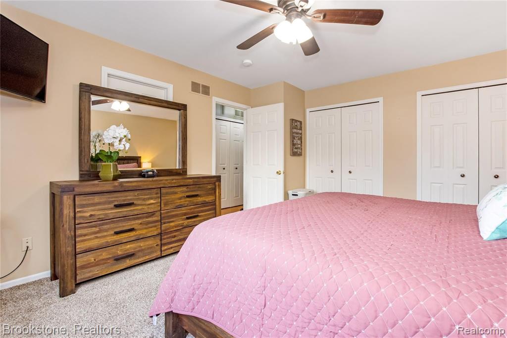 2634 Simpson Drive Rochester Hills, MI 48309 - Photo 16 of 37