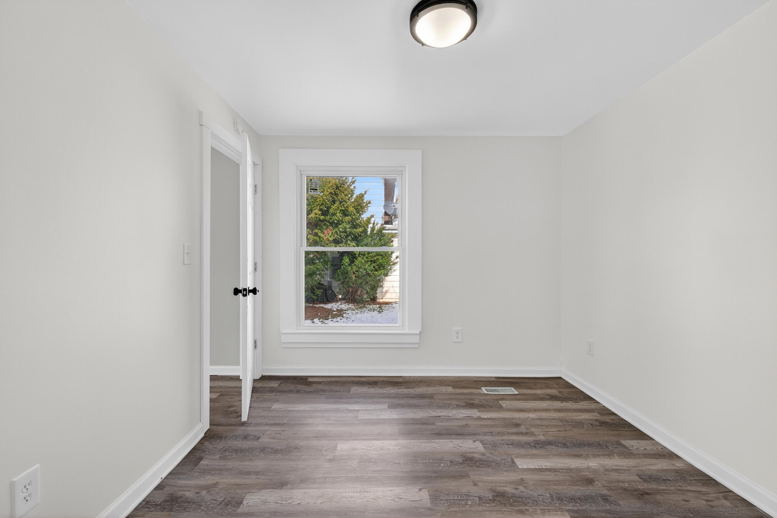 219 Elizabeth Street Parma, MI 49269 - Photo 21 of 57 21_219 elizabeth st parma mi - 00026