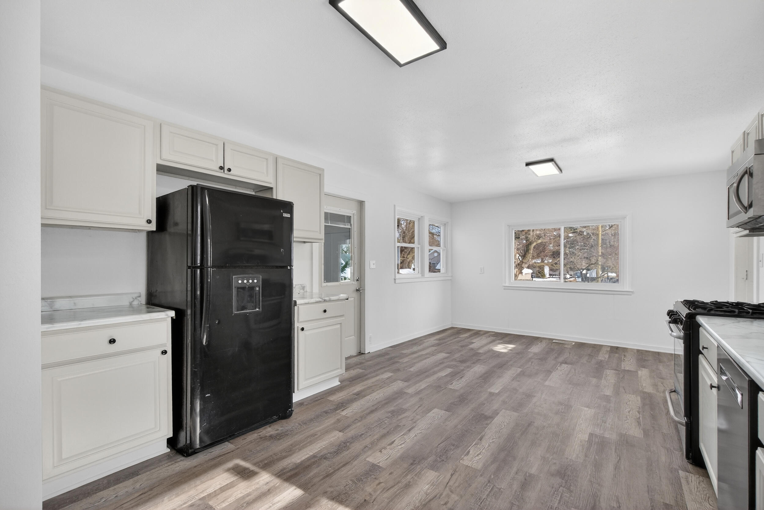 219 Elizabeth Street Parma, MI 49269 - Photo 26 of 57 26_219 elizabeth st parma mi - 00033