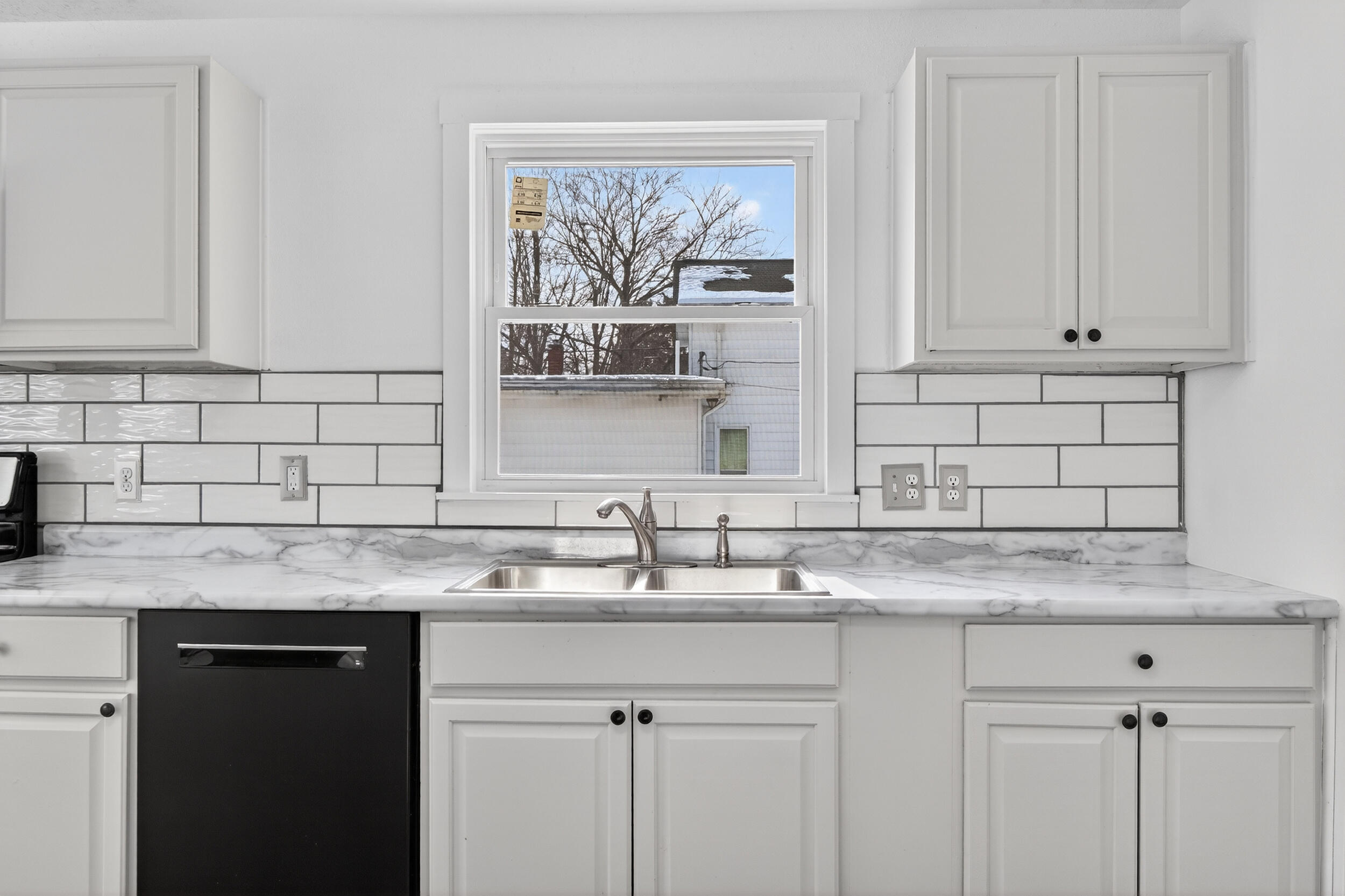 219 Elizabeth Street Parma, MI 49269 - Photo 28 of 57 28_219 elizabeth st parma mi - 00031