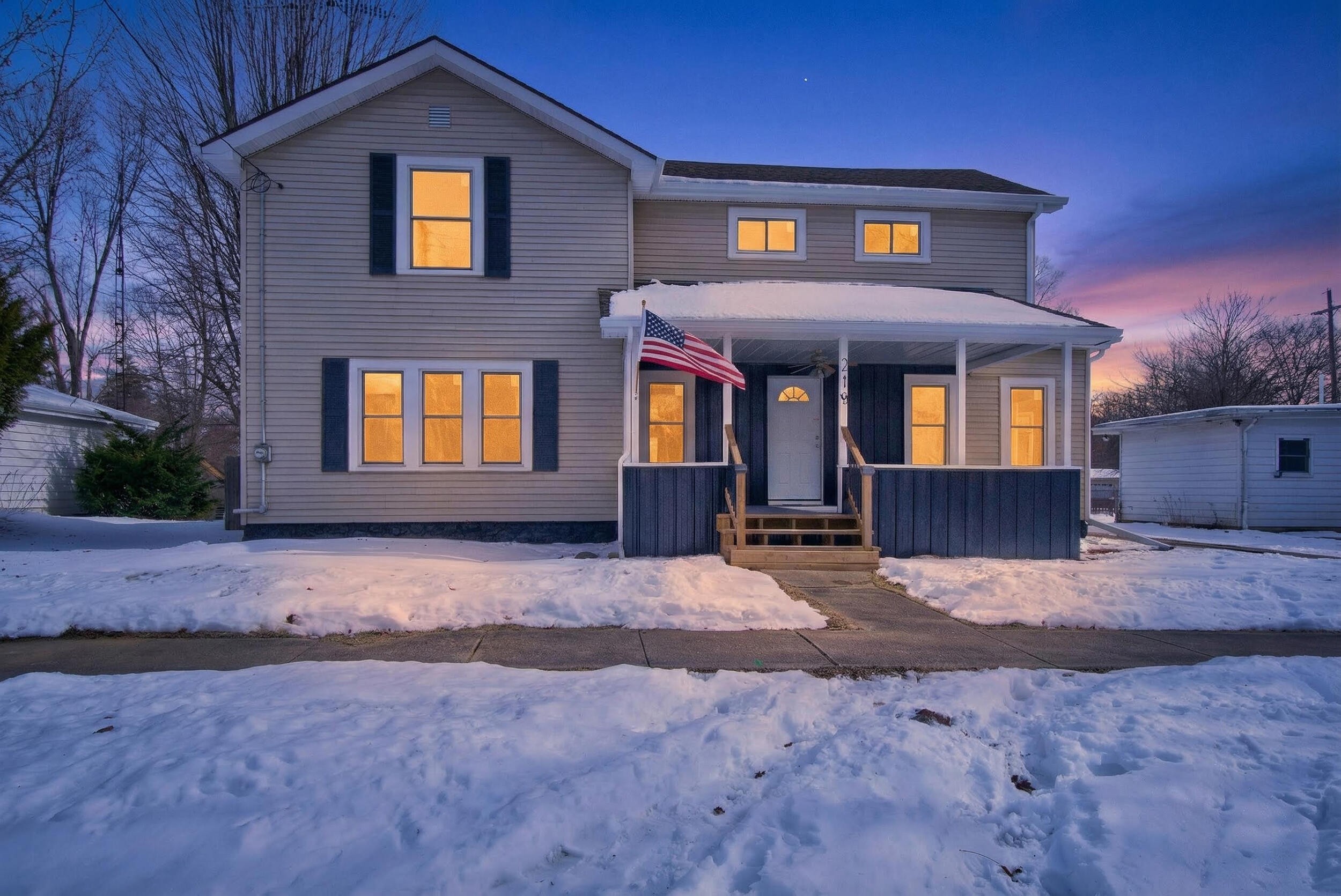 219 Elizabeth Street Parma, MI 49269 - Photo 4 of 57 4_219 elizabeth st parma mi - 00058