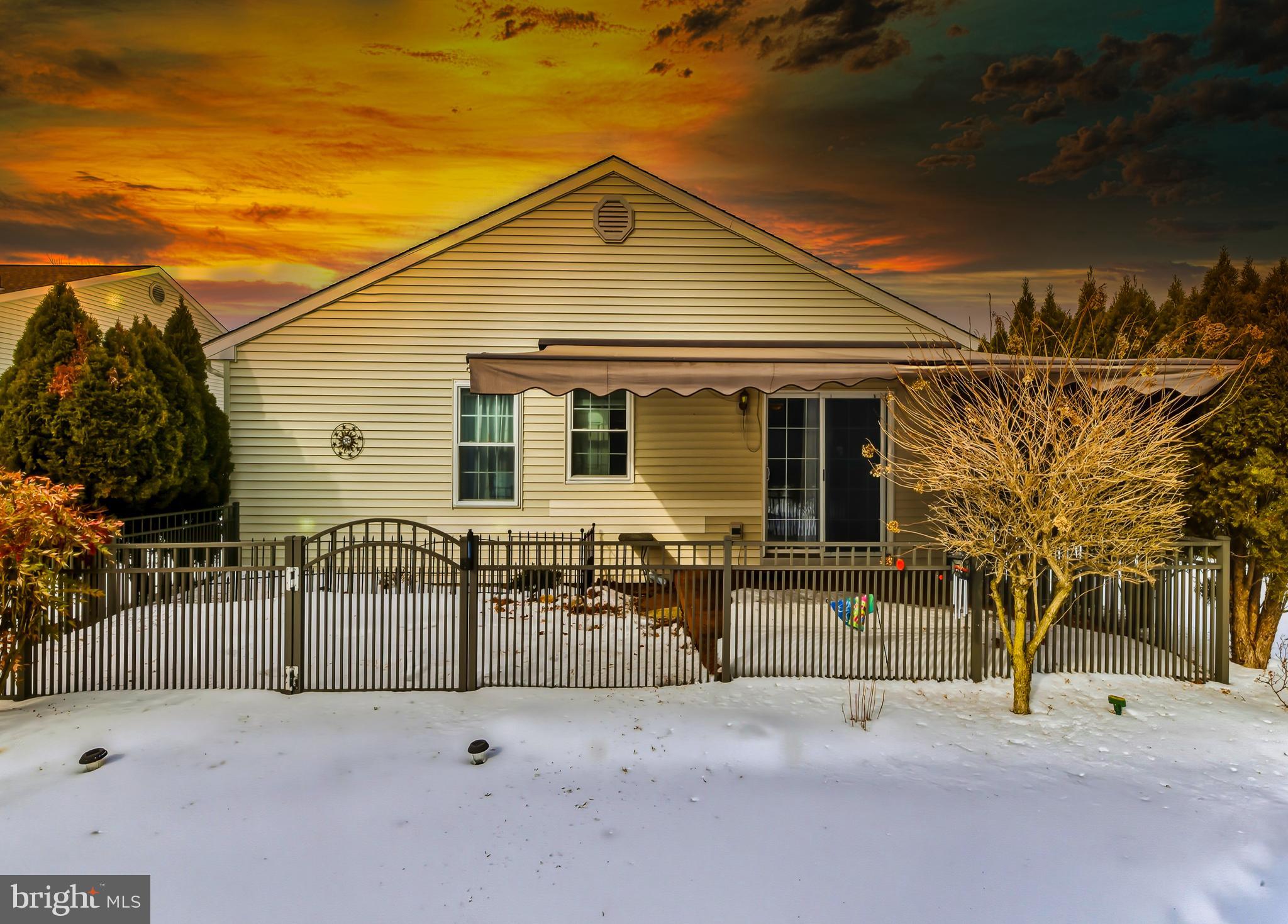 241 Gaunt Drive Mickleton, NJ 08056 - Photo 3 of 32