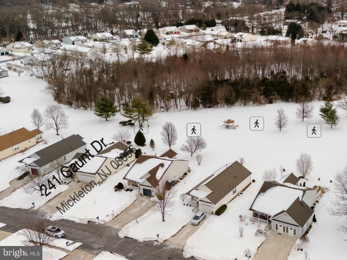 241 Gaunt Drive Mickleton, NJ 08056 - Photo 8 of 32 a picture of city view with sitting space