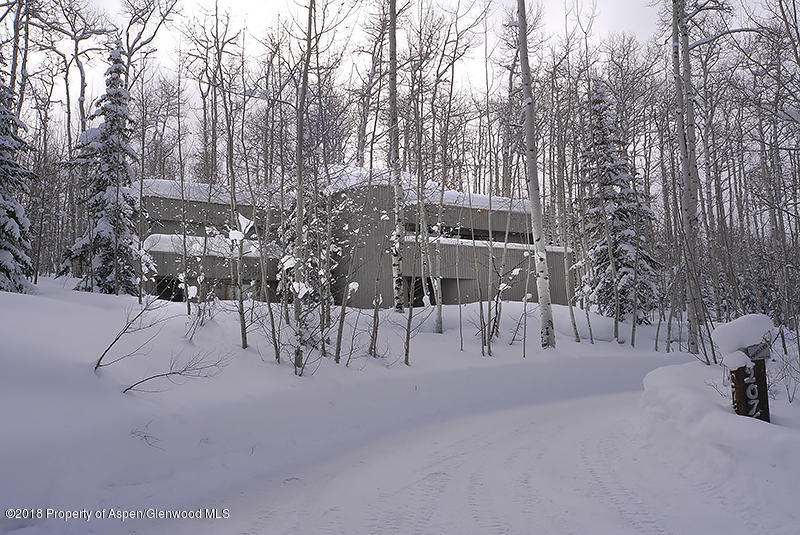 2076 Faraway Road Snowmass Village, CO 81615 - Photo 20 of 21 a view of roof with sitting area