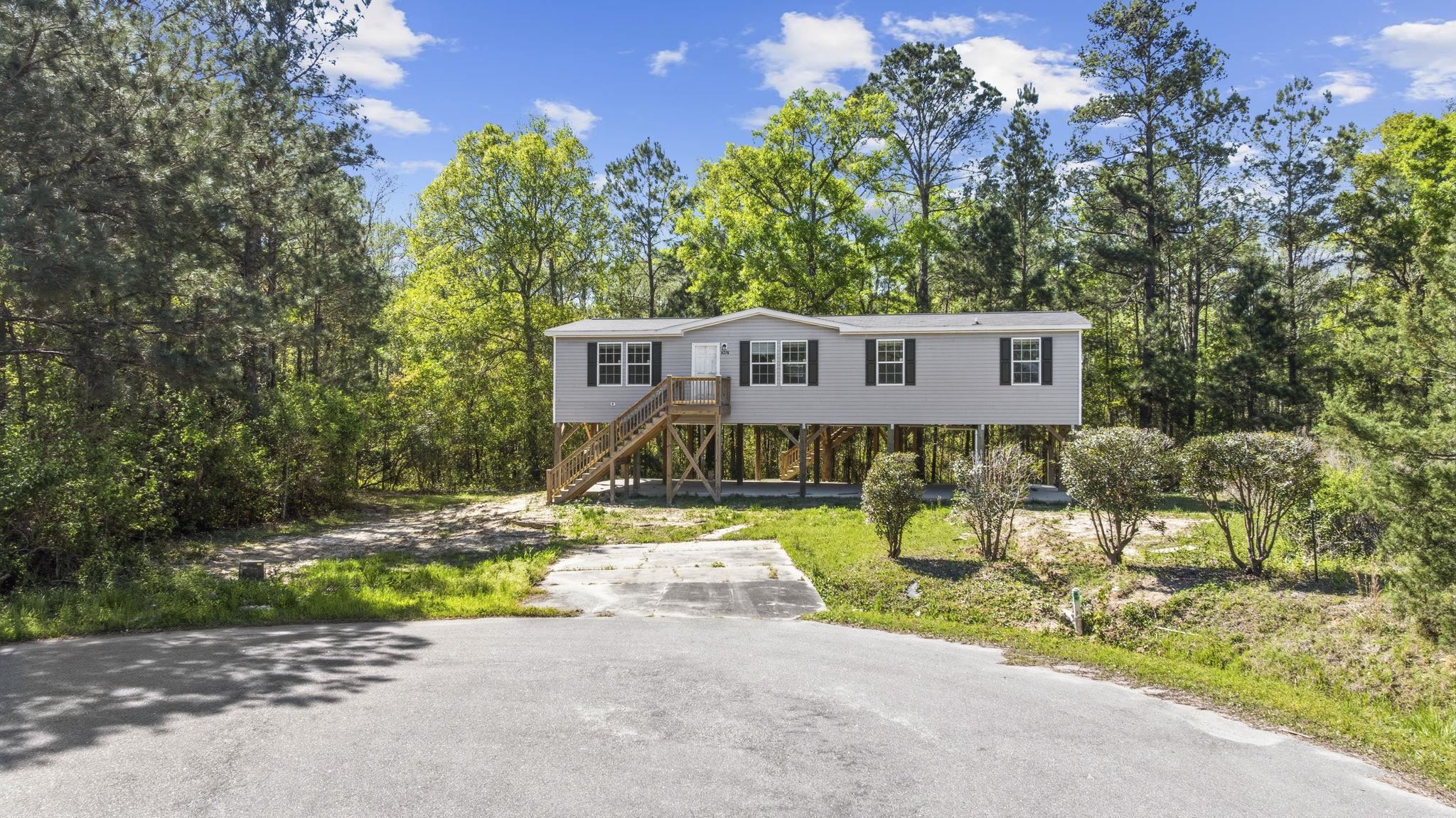8376 Huntington Court Conway, SC 29527 - Photo 3 of 47