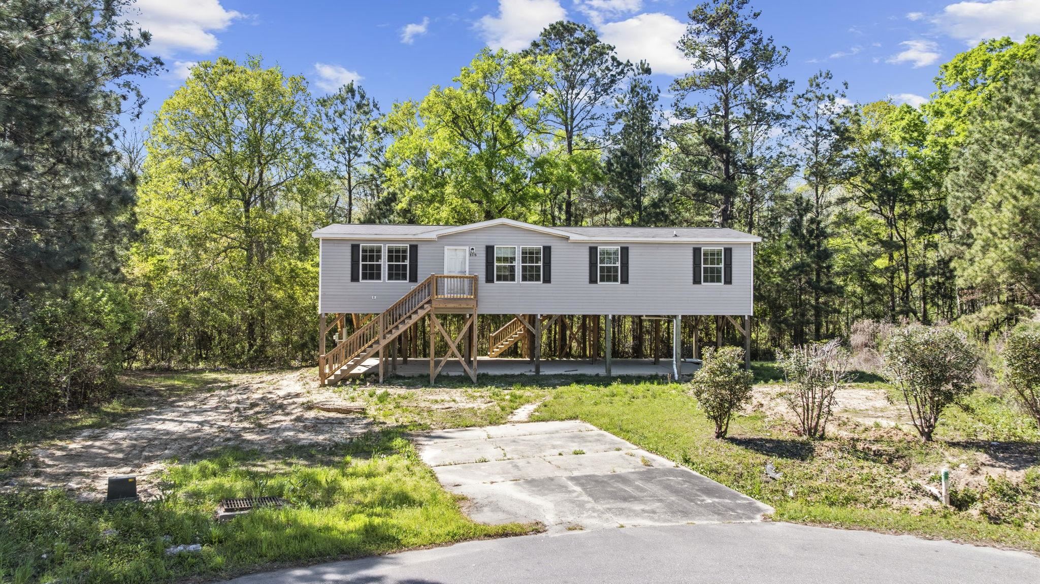 8376 Huntington Court Conway, SC 29527 - Photo 4 of 47
